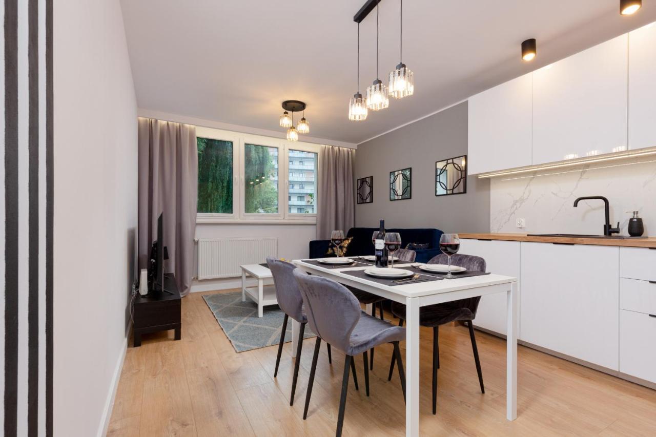 Beautiful Two-Bedroom Apartment Warsaw Bielany By Noclegi Renters Exterior photo